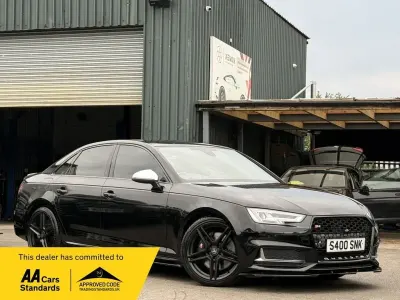 Usado Audi S4 Design 354 HP (260 kW) 2017 Preto Sedan