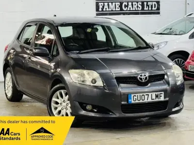 Usado Toyota Auris T3 2007 Cinzento Citadino
