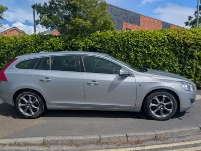 Begagnad Volvo V60 Ocean Race 163 HK (119 kW) 2012 Silver Kombi