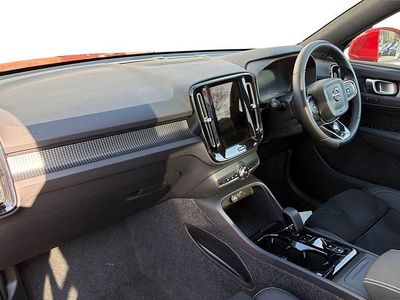 Used Volvo XC40 Ultra 161 HP (118 kW) 2025 Red SUV