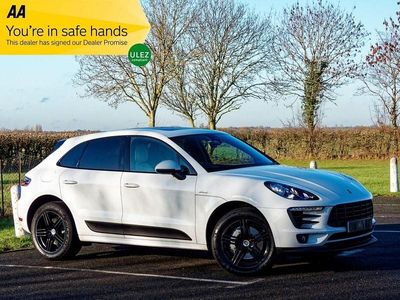 White Used 2017 Porsche Macan SUV | £17,995 (Fair price)