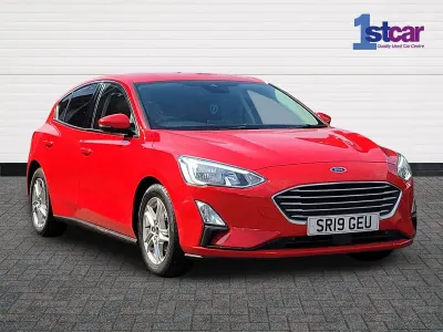 Used Ford Focus Zetec 120 HP (88 kW) 2019 Red Hatchback