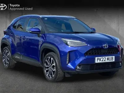 Used Toyota Yaris Cross Design 114 HP (83 kW) 2022 Galactic blue SUV
