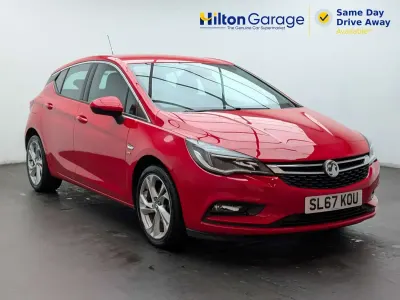 Gebraucht Vauxhall Astra SRi 150 PS (110 kW) 2017 Rot Kleinwagen