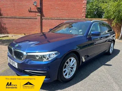 Used BMW 520 Basis 2018 Mediteranean blue Estate
