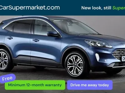 Używany Ford Kuga Titanium 150 KM (110 kW) 2023 Niebieski SUV