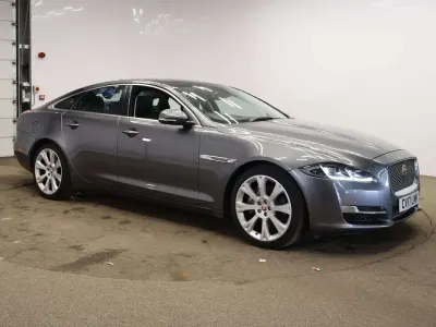 Used Jaguar XJ Portfolio 300 HP (220 kW) 2017 Grey Sedan
