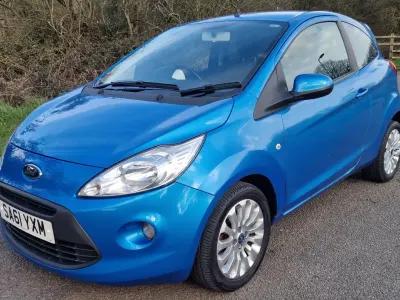 Usado Ford Ka Zetec 69 HP (50 kW) 2011 Azul Citadino