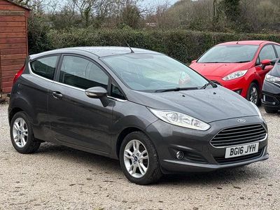 Grey Used 2016 Ford Fiesta Zetec Hatchback | £4,990 (Fair price)