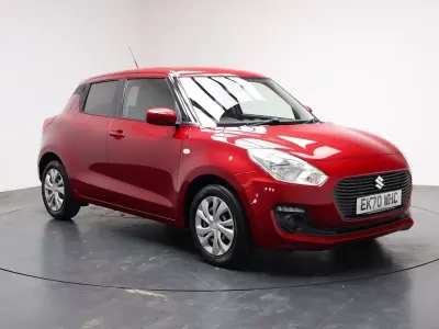 Używany Suzuki Swift SZ3 90 KM (66 kW) 2020 Czerwony Hatchback