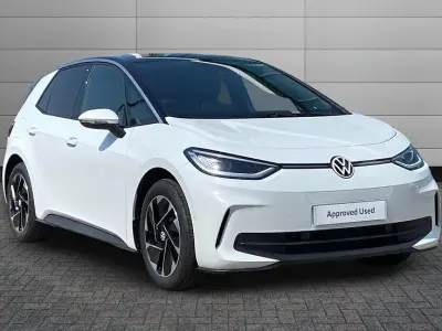 New VW ID.3 Pro 147 kW (201 HP) 2026 Glacier white with solid black roof Hatchback