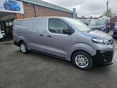 Used Vauxhall Vivaro S 150 HP (110 kW) 2020 Grey MPV