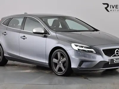 Used Volvo V40 R-Design 120 HP (88 kW) 2016 Grey Hatchback