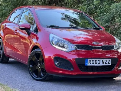 Used Kia Rio 2013 Red Hatchback