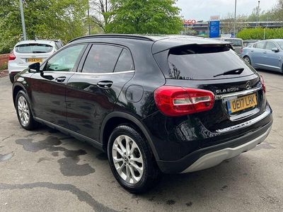 Usado Mercedes GLA200 SE 2017 Preto SUV