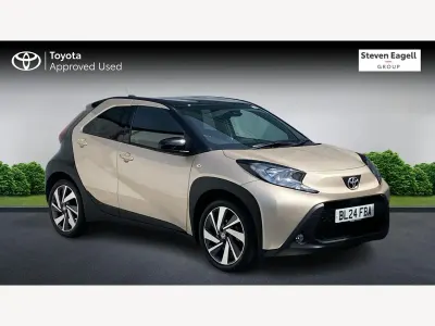 Used Toyota Aygo X 72 HP (52 kW) 2024 Beige SUV