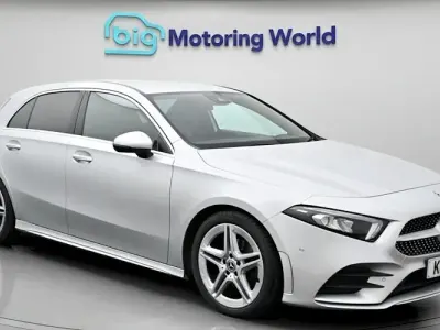 Usado Mercedes A180 Executive 136 HP (100 kW) 2021 Prateado Citadino