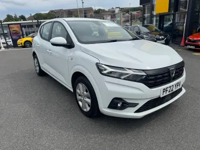 Used Dacia Sandero Comfort 91 HP (66 kW) 2022 White Hatchback