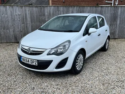 Second-hand Vauxhall Corsa Edition 2015 Alb Hatchback
