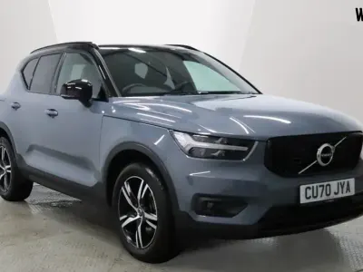 Begagnad Volvo XC40 R-Design 2020 Grå SUV