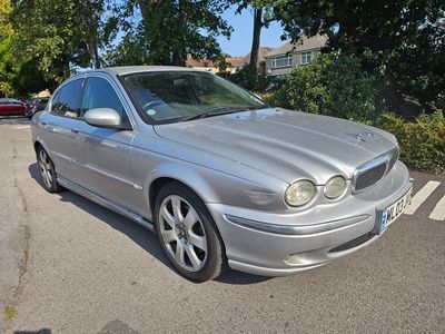 Jaguar X-type