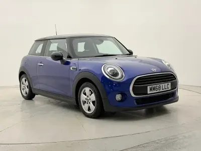 Used Mini Cooper Classic 134 HP (98 kW) 2018 Blue Hatchback