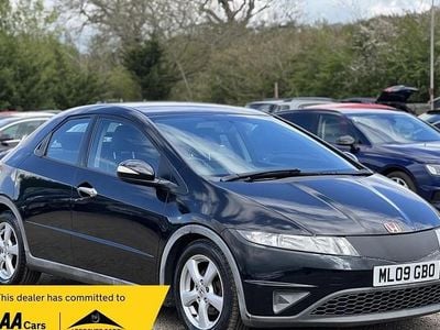 Begagnad Honda Civic SE 140 HK (102 kW) 2009 Svart Halvkombi