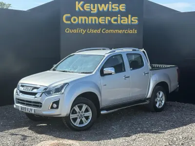 Used Isuzu D-Max 164 HP (120 kW) 2019 Silver Pickup