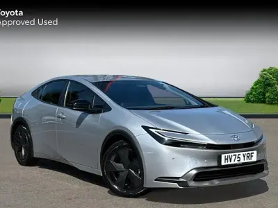 Usado Toyota Prius Design 223 CV (164 kW) 2025 Plateado Utilitario