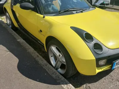 Used Smart Roadster 101 HP (74 kW) 2004 Yellow Cabriolet
