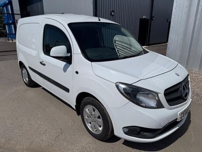 Mercedes Citan 109