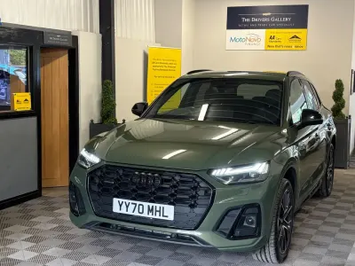 Usado Audi Q5 Design 261 HP (191 kW) 2020 Verde SUV