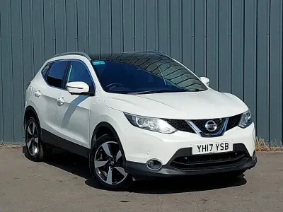 Second-hand Nissan Qashqai N-Vision 115 CP (84 kW) 2017 Alb SUV
