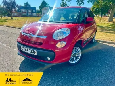 Used Fiat 500L Lounge 95 HP (69 kW) 2014 Red MPV
