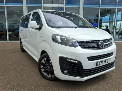 Used Vauxhall Vivaro Elite 180 HP (132 kW) 2021 White MPV