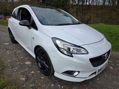 Second-hand Vauxhall Corsa Edition 2015 Alb Hatchback