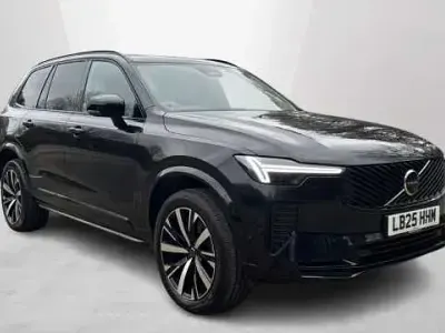 Używany Volvo XC90 Plus 247 KM (181 kW) 2025 SUV