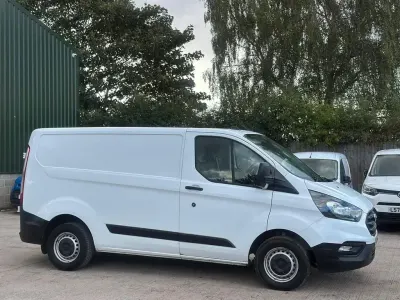 Używany Ford Transit Custom 105 KM (77 kW) 2020 Biały Van