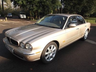 Jaguar XJ8