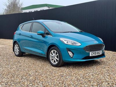 Used Ford Fiesta Zetec 100 HP (73 kW) 2019 Blue Hatchback