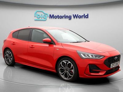 Used Ford Focus ST-Line X 125 HP (91 kW) 2023 Red Hatchback