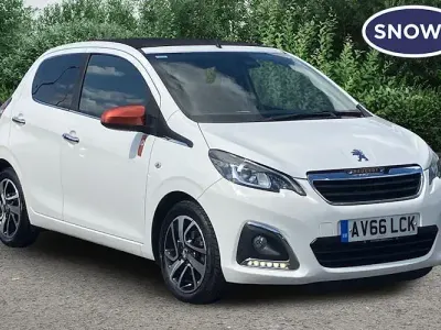 Used Peugeot 108 Roland Garros 82 HP (60 kW) 2016 White Cabriolet