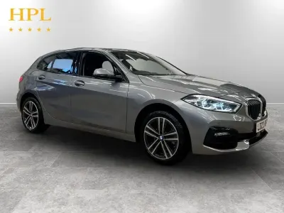Używany BMW 118 Sport Line 136 KM (100 kW) 2023 Szary Hatchback
