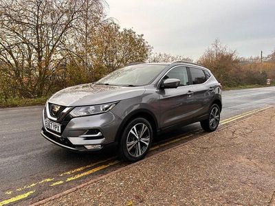 Grey Used 2017 Nissan Qashqai N-Connecta SUV | £9,995 (Fair price)