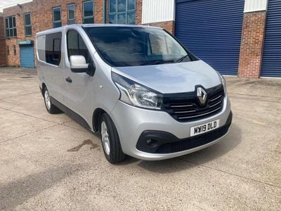 Silver Used 2019 Renault Trafic MPV | £4,790 (Good price)