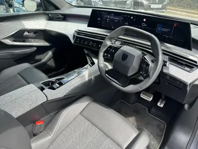 Used Peugeot 5008 GT 134 HP (98 kW) 2025 Grey SUV
