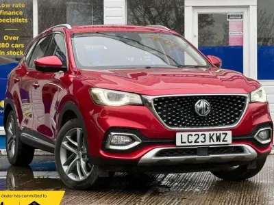 Used MG HS Excite 258 HP (189 kW) 2023 Red SUV
