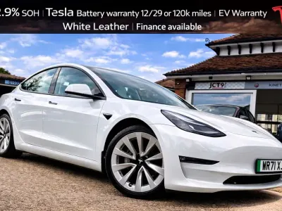 Używany Tesla Model 3 Long Range AWD 366 kW (498 KM) 2021 Biały Sedan/Limuzyna
