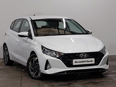 Used Hyundai i20 SE 100 HP (73 kW) 2023 White Hatchback