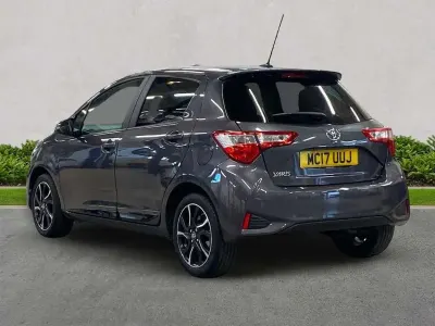 Used Toyota Yaris Design 111 HP (81 kW) 2017 Grey Hatchback